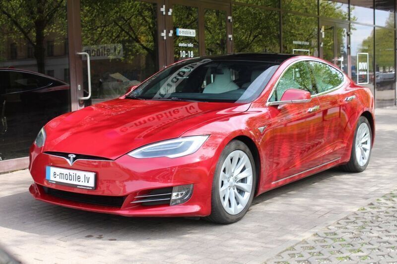 Gebraucht Tesla Model S 386 kW (525 PS) 2017 Rot Kleinwagen
