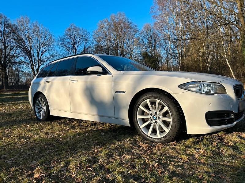 Gebraucht BMW 518 Sport Line 143 PS (105 kW) 2014 Weiß Kombi