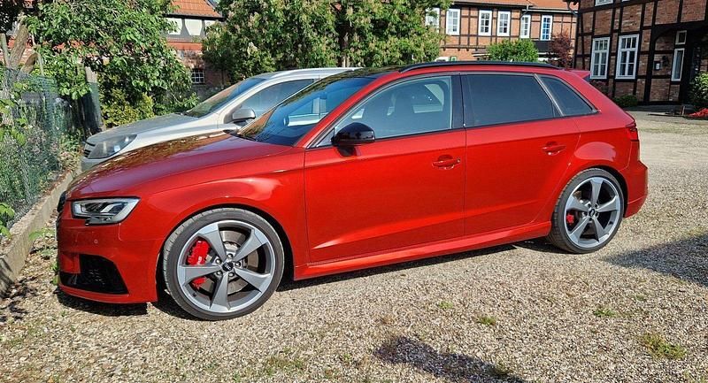 Gebraucht Audi RS3 400 PS (294 kW) 2018 Rot Limousine