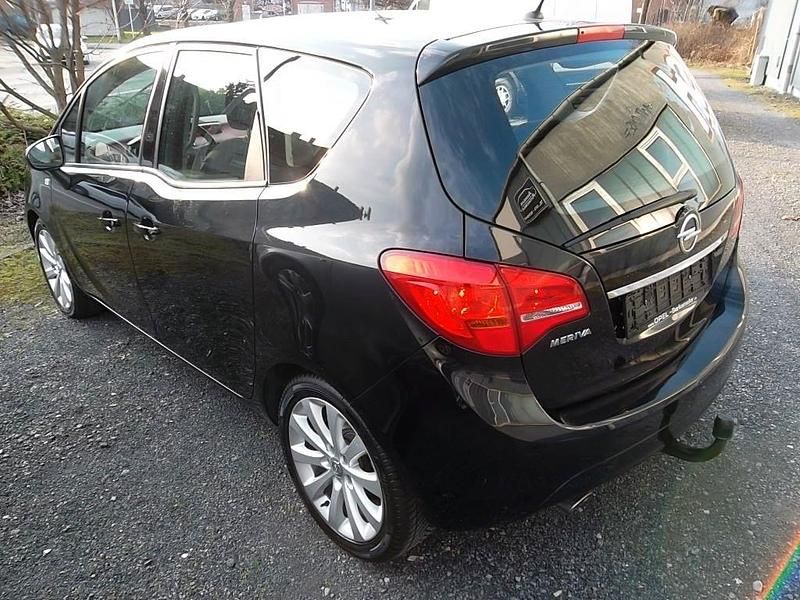 Gebraucht Opel Meriva 140 PS (102 kW) 2010 Schwarz Van / Kleinbus