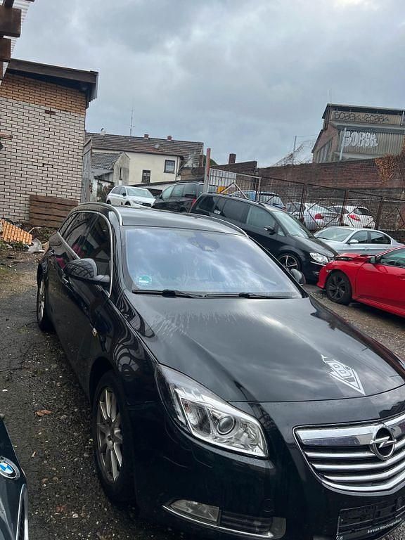 Gebraucht Opel Insignia Innovation 250 PS (183 kW) 2012 Schwarz Kombi