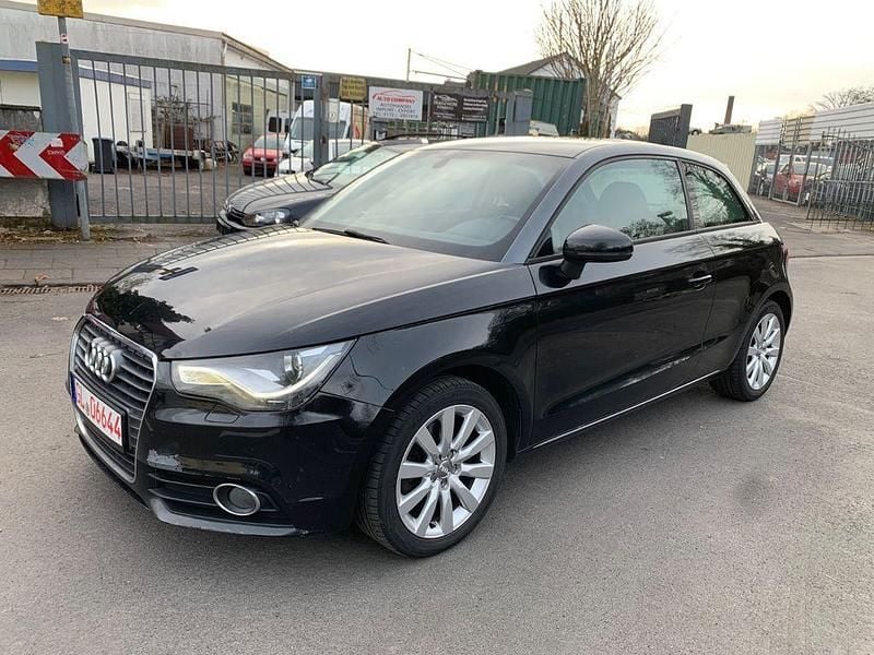 Gebraucht Audi A1 Ambition 122 PS (89 kW) 2013 Schwarz Kleinwagen