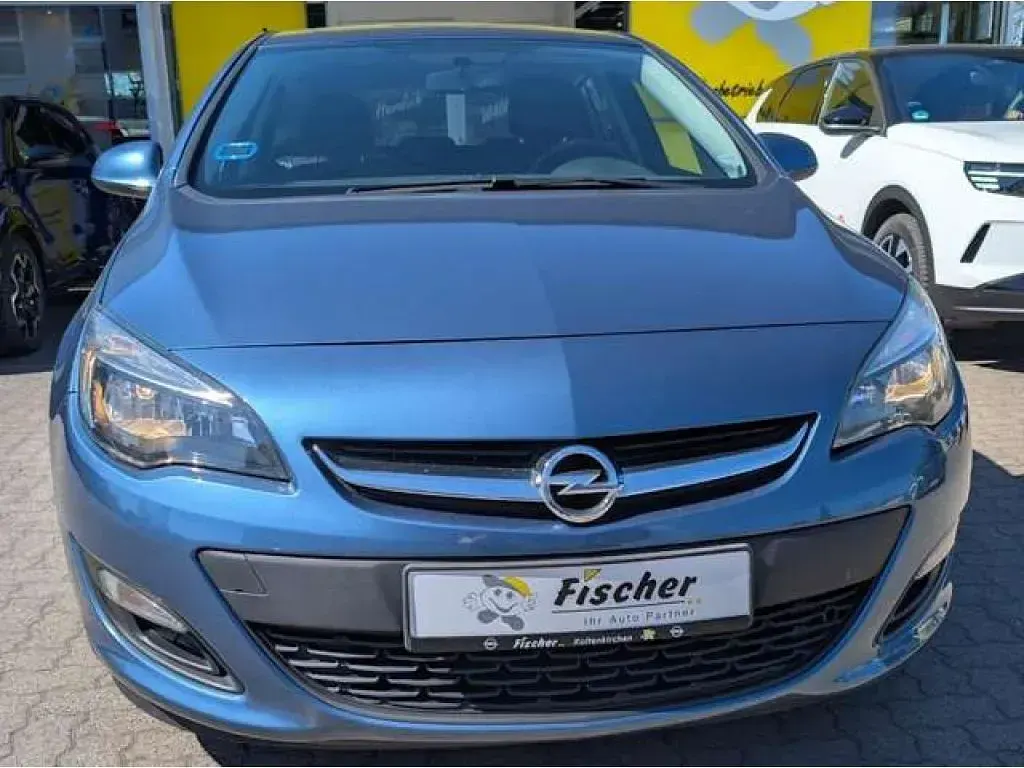 Second-hand Opel Astra Selection 116 CP (85 kW) 2015 Albastru Hatchback