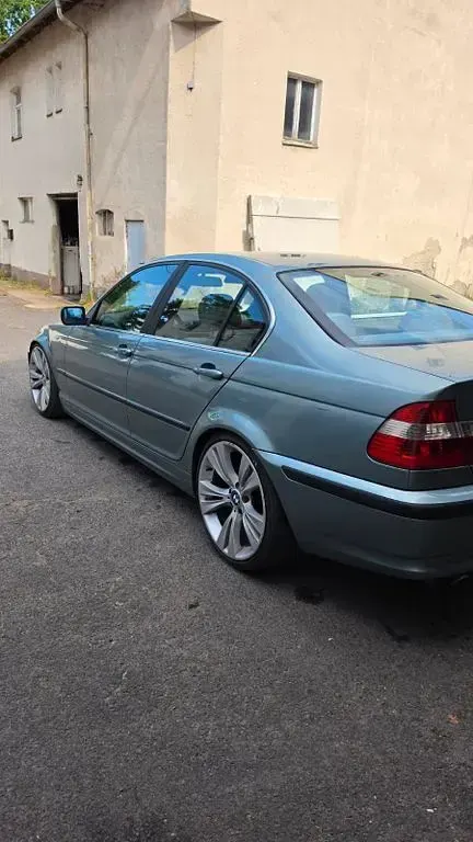 Gebraucht BMW 320 M Sport 170 PS (125 kW) 2002 Blau Limousine