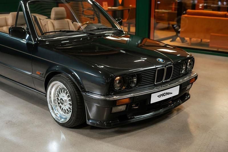 Gebraucht BMW 325 Cabriolet Performance 170 PS (125 kW) 1989 Schwarz Cabrio