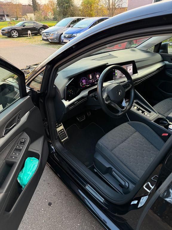 Gebraucht VW Golf VIII Move 150 PS (110 kW) 2023 Schwarz Limousine