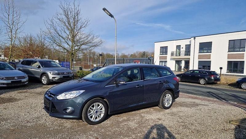 Gebraucht Ford Focus Titanium 125 PS (91 kW) 2013 Grau Limousine