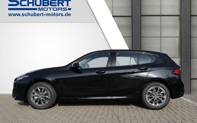 Neu BMW 116 122 PS (89 kW) 2026 Schwarz Kleinwagen