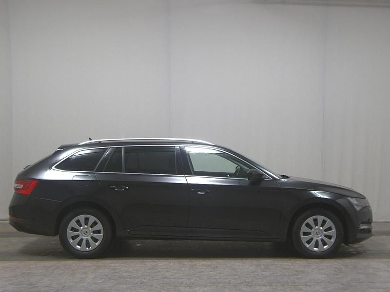 Gebraucht Skoda Superb Style 150 PS (110 kW) 2021 Schwarz Kombi