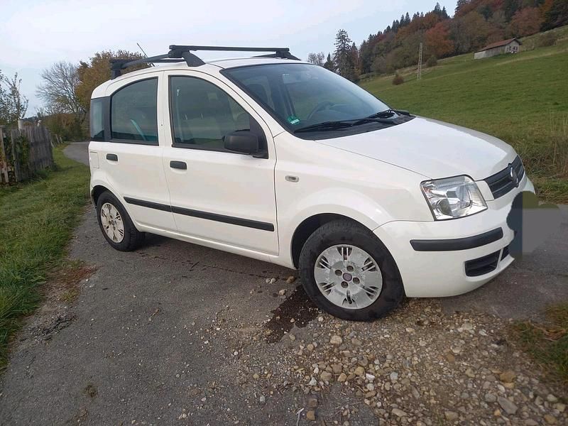 Weiß Gebraucht 2009 Fiat Panda Kleinwagen | 2.900 € (Fairer Preis) - Bild 1/4