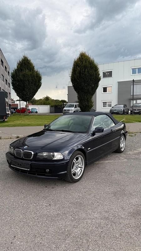 Blau Gebraucht 2001 BMW 320 Cabriolet Cabrio | 5.499 € (Guter Preis) - Bild 1/4
