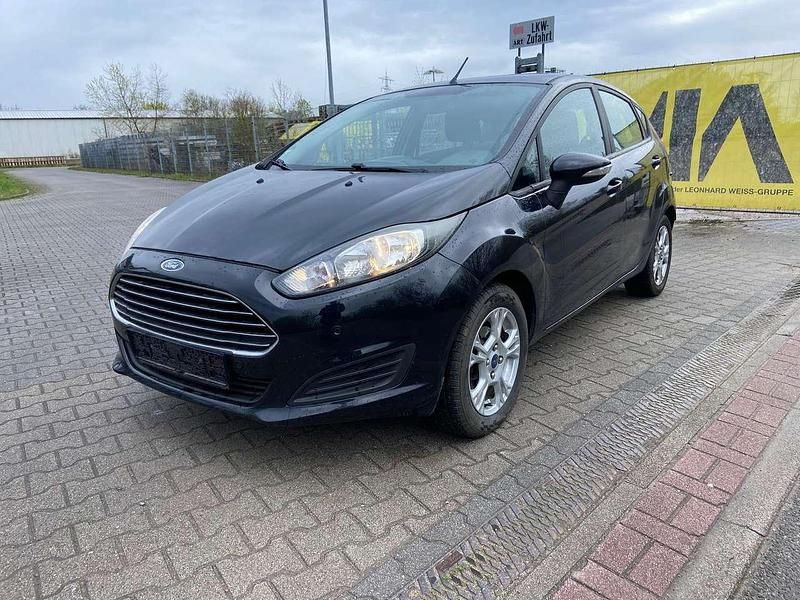 Gebraucht Ford Fiesta SYNC Edition 80 PS (58 kW) 2014 Pantherschwarz metallic Kleinwagen
