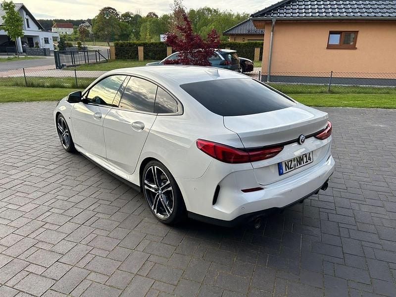 Gebraucht BMW 220 Performance 178 PS (130 kW) 2021 Weiß Coupé