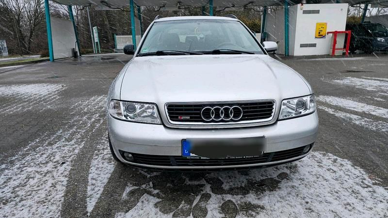 Gebraucht Audi A4 115 PS (84 kW) 2000 Silber Kombi