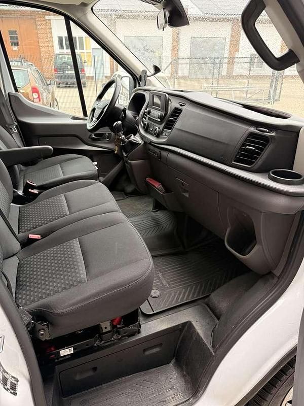 Gebraucht Ford Transit 131 PS (96 kW) 2023 Weiß Van
