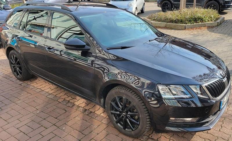Gebraucht Skoda Octavia Ambition 150 PS (110 kW) 2017 Schwarz Kombi
