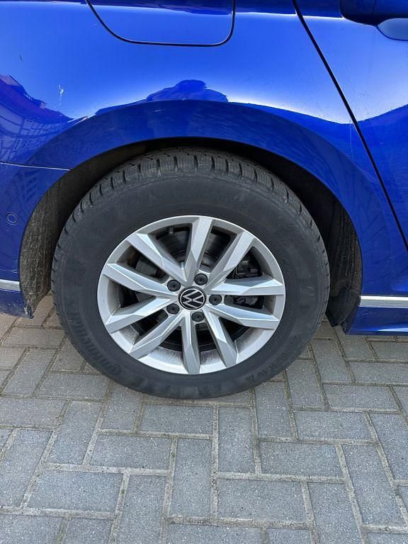 Gebraucht VW Passat R-line 150 PS (110 kW) 2024 Blau Kombi