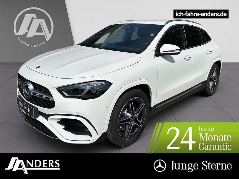 Polarweiss Gebraucht 2024 Mercedes GLA200 AMG SUV | 41.714 € (Fairer Preis) - Bild 1/3