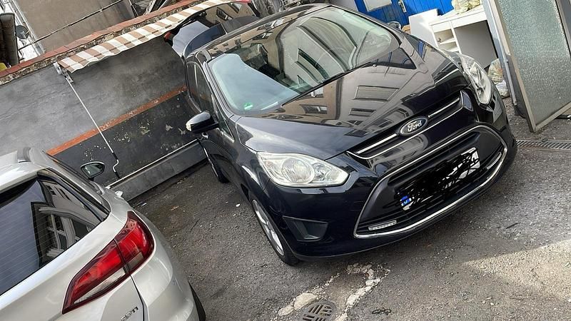 Schwarz Gebraucht 2012 Ford Grand C-Max Van / Kleinbus | 5.750 € - Bild 1/4