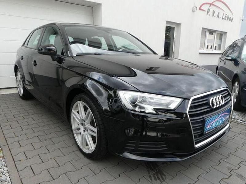 Gebraucht Audi A3 S-Line 150 PS (110 kW) 2020 Brillantschwarz Limousine