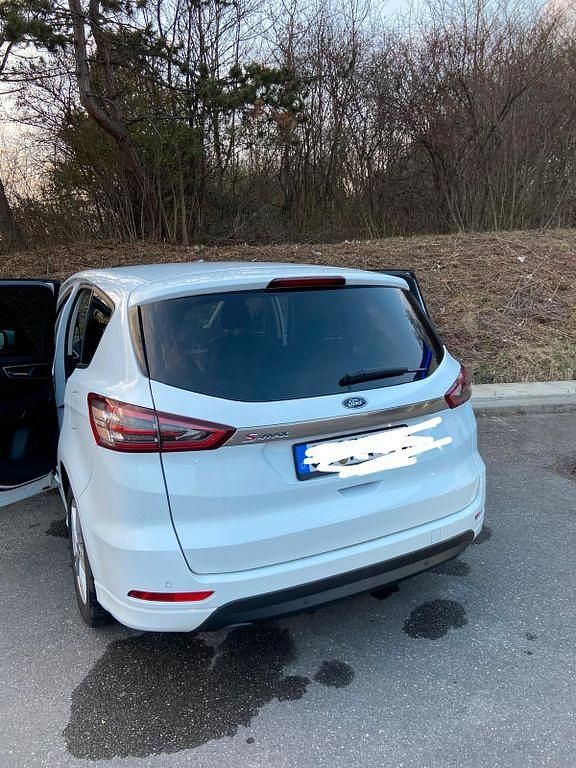 Gebraucht Ford S-MAX Business Edition 160 PS (117 kW) 2017 Weiß Van / Kleinbus