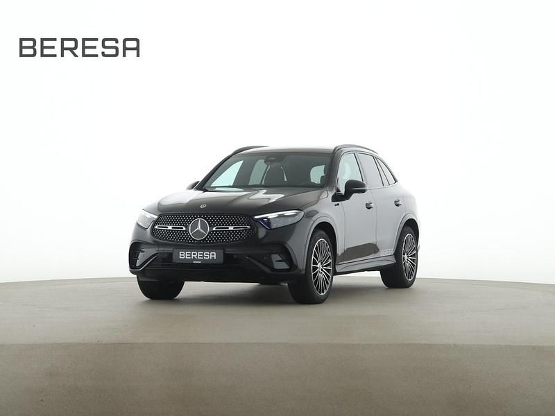Grau Gebraucht 2025 Mercedes GLC220 AMG SUV | 63.950 € (Etwas zu teuer) - Bild 1/4