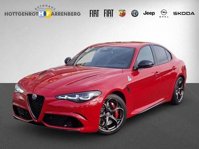 Rot Neu 2025 Alfa Romeo Giulia Quadrifoglio Limousine | 85.490 € (Superpreis) - Bild 1/4