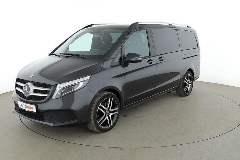 Gebraucht Mercedes V300 237 PS (174 kW) 2022 Grau Van / Kleinbus