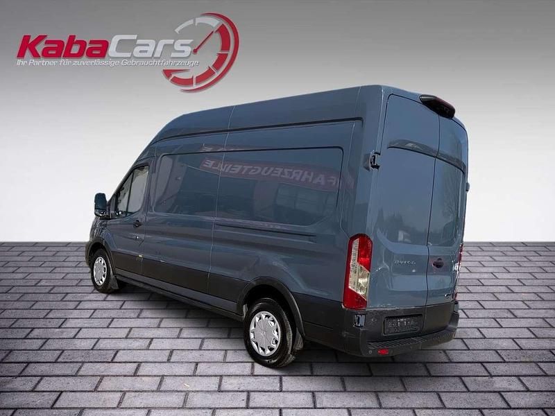 Gebraucht Ford Transit Trend 131 PS (96 kW) 2020 Blau Limousine