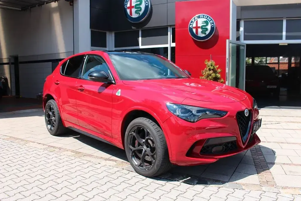 Gebraucht Alfa Romeo Stelvio Quadrifoglio 519 PS (381 kW) 2024 Rot SUV