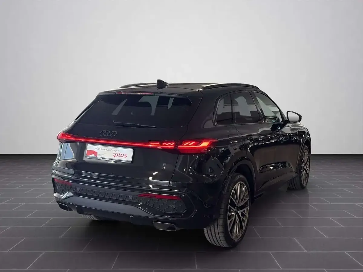 Gebraucht Audi Q5 Edition .1 204 PS (150 kW) 2025 Mythosschwarz metallic SUV