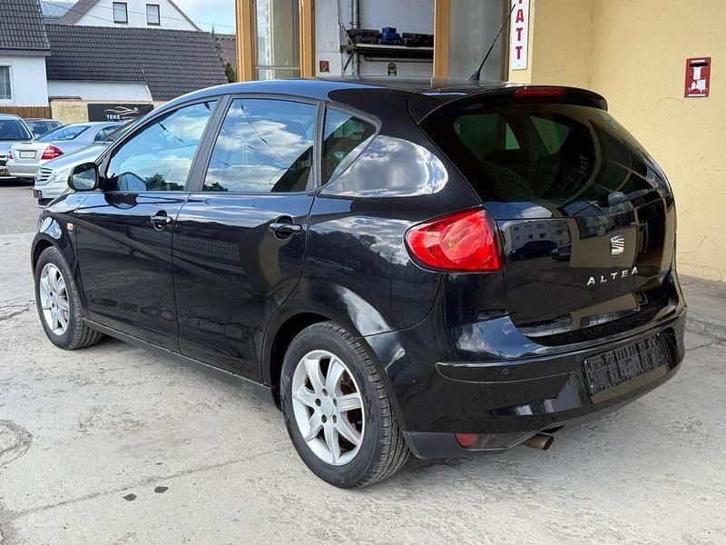 Używany Seat Altea 105 KM (77 kW) 2011 Czarny Minivan