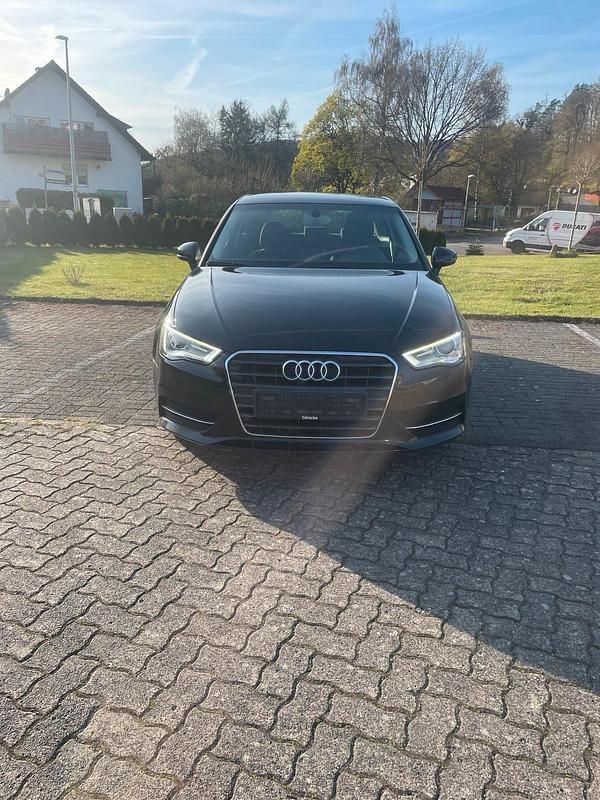 Gebraucht Audi A3 105 PS (77 kW) 2013 Schwarz Kombi