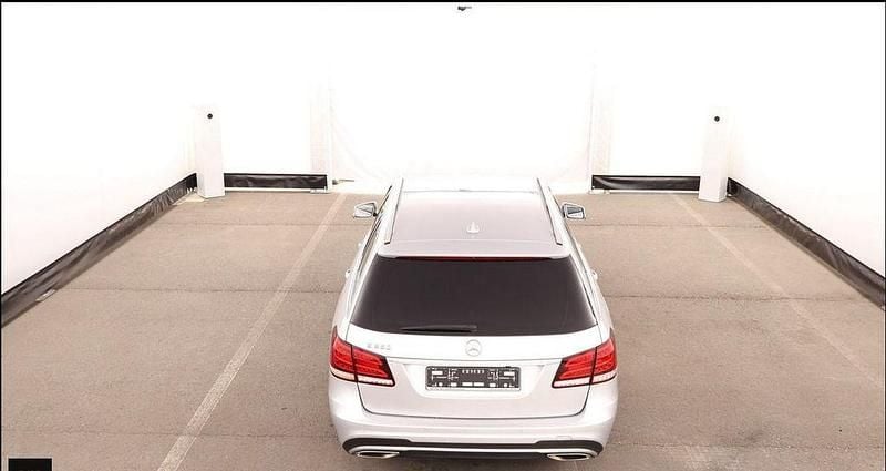 Gebraucht Mercedes E250 211 PS (155 kW) 2016 Silber Kombi