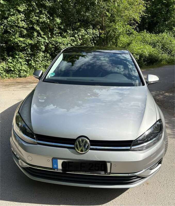 Grau Gebraucht 2018 VW Golf VII Join Kleinwagen | 14.350 € (Guter Preis) - Bild 1/4
