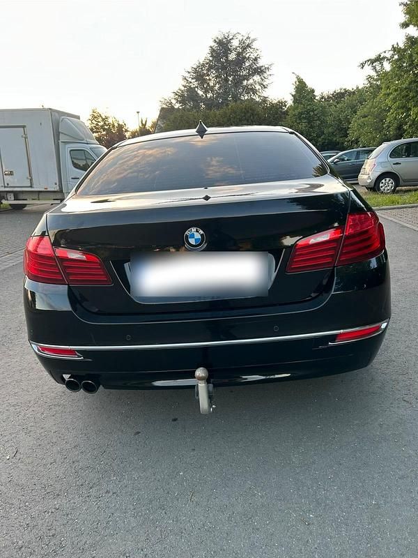 Gebraucht BMW 520 184 PS (135 kW) 2014 Schwarz Limousine