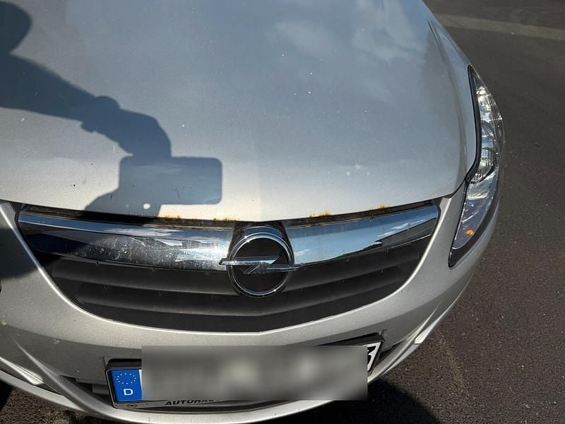 Silber Gebraucht 2009 Opel Corsa Kleinwagen | 3.499 € (Superpreis) - Bild 1/4
