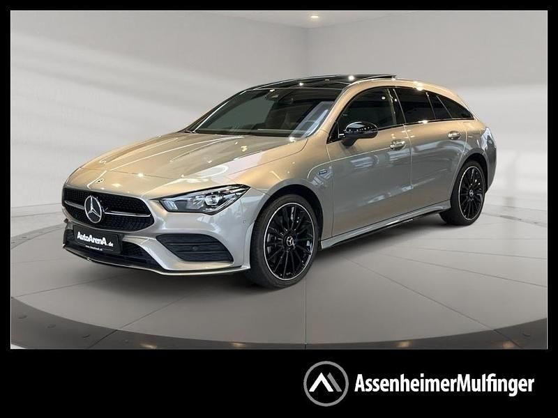Silber Gebraucht 2021 Mercedes CLA250e Shooting Brake AMG Kombi | 25.159 € (Guter Preis) - Bild 1/4