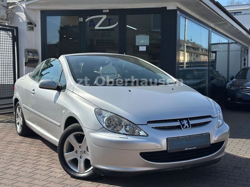 Grau Gebraucht 2004 Peugeot 307 CC Cabrio | 6.666 € (Teuer) - Bild 1/4