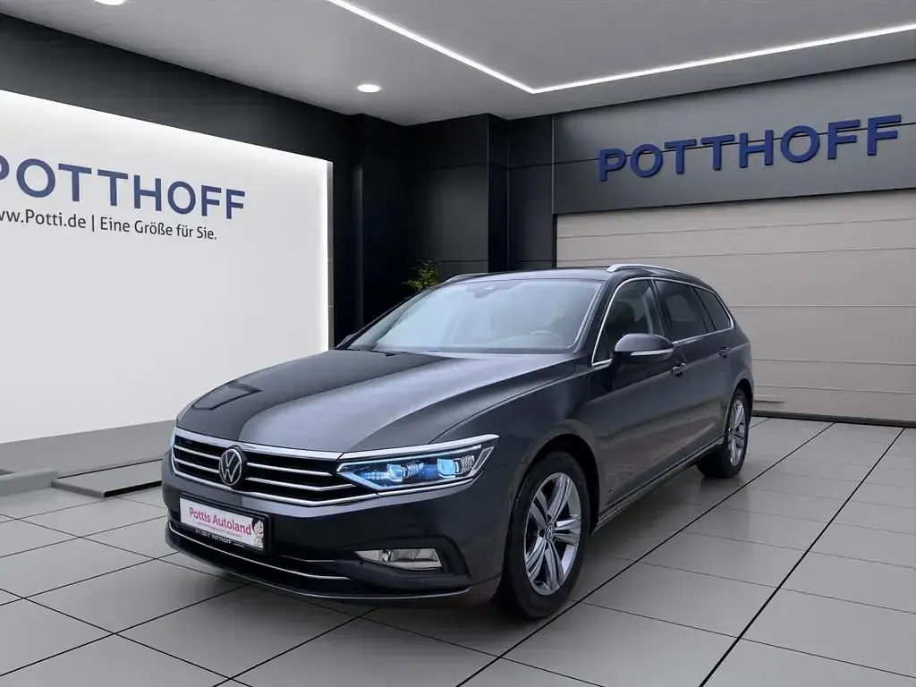 Gebraucht VW Passat Business 150 PS (110 kW) 2023 Kombi
