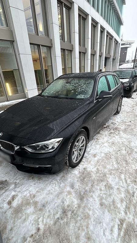 Gebraucht BMW 320 Luxury Line 184 PS (135 kW) 2014 Schwarz Kombi