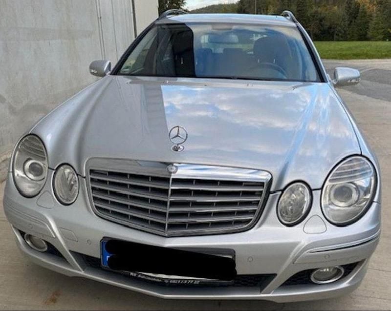Silber Gebraucht 2006 Mercedes E320 Kombi | 3.200 € (Fairer Preis) - Bild 1/4