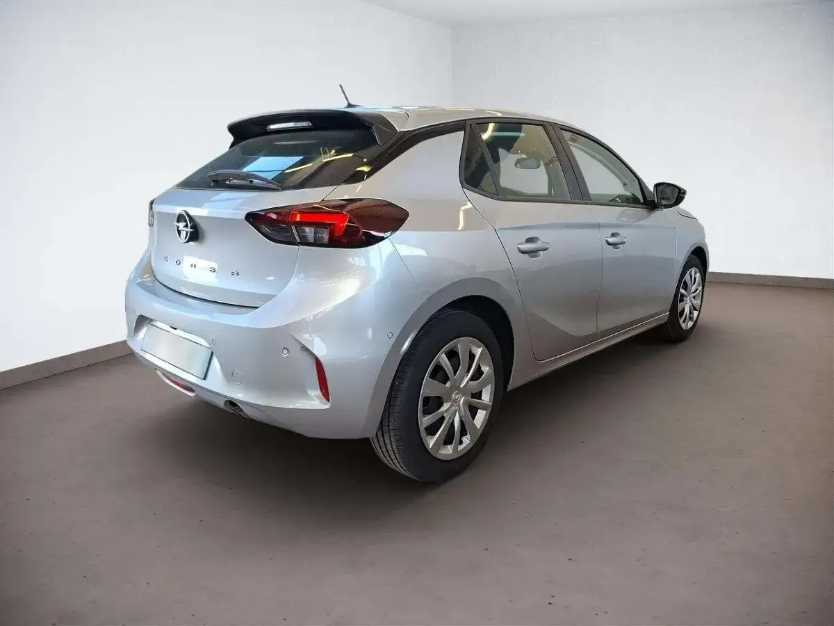 Gebraucht Opel Corsa 75 PS (55 kW) 2024 Kristall silber Kleinwagen