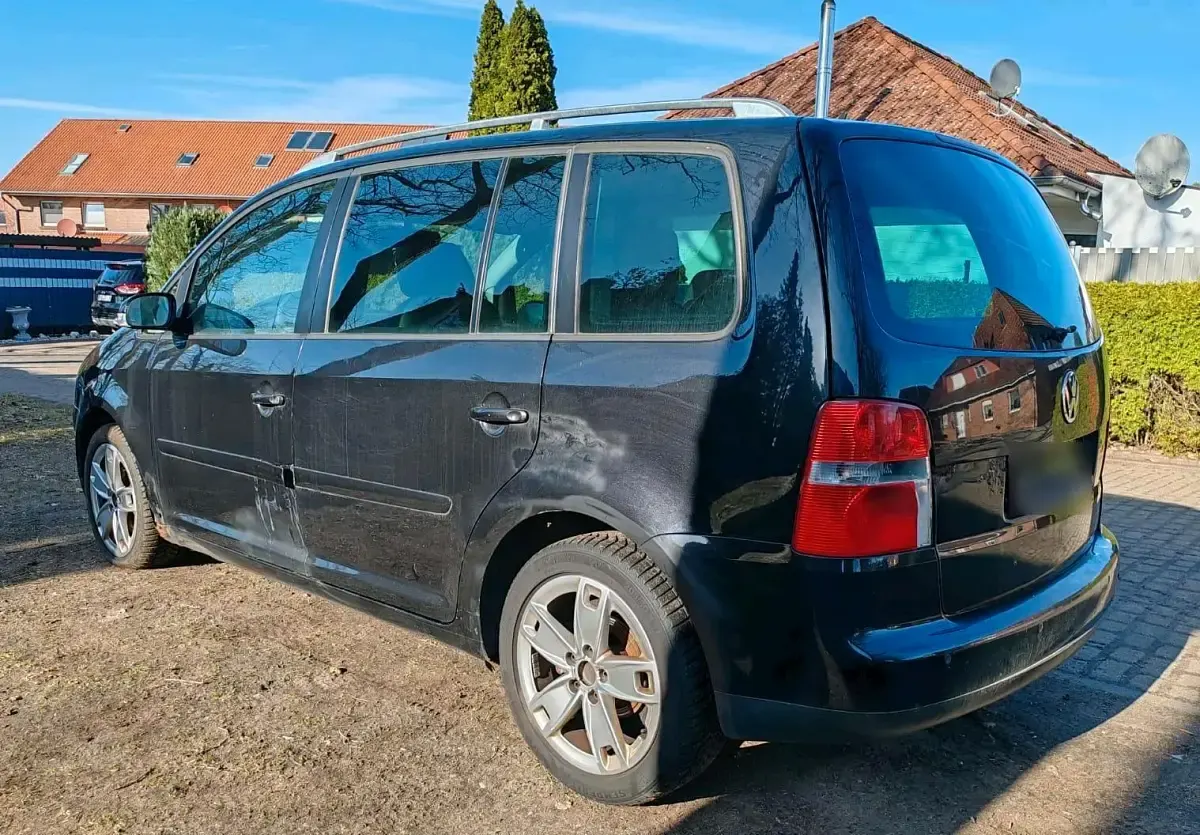 Gebraucht VW Touran 140 PS (102 kW) 2004 Schwarz Van / Kleinbus