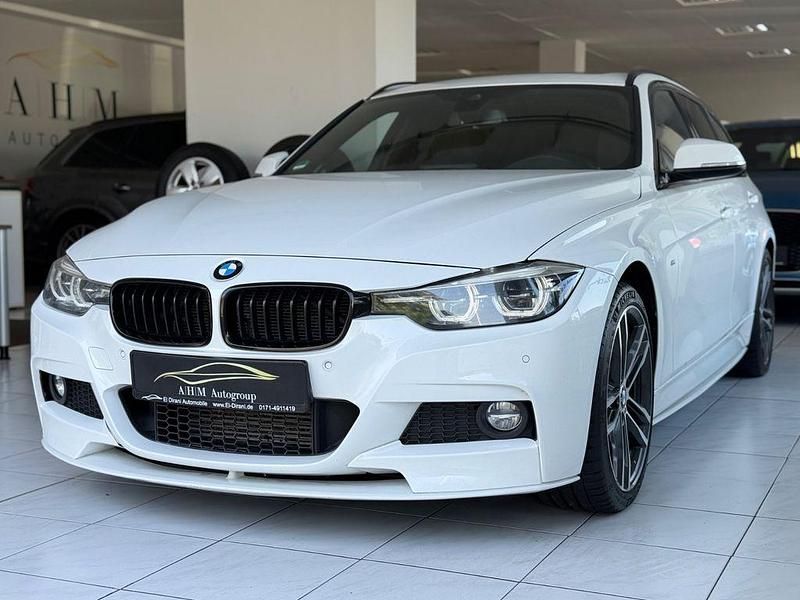 Alpinweiss iii Gebraucht 2019 BMW 330 M Sport Kombi | 19.690 € (Etwas zu teuer) - Bild 1/4