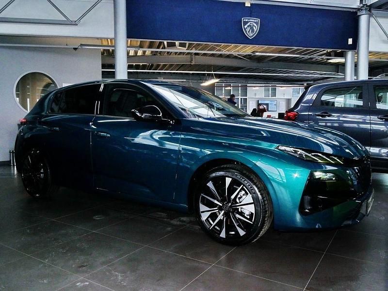 Gebraucht Peugeot 308 Allure 145 PS (106 kW) 2026 Blau Limousine