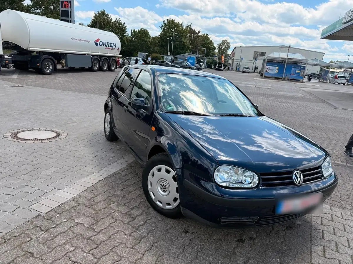 Gebraucht VW Golf IV 101 PS (74 kW) 1998 Blau Kleinwagen