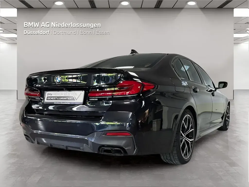 Gebraucht BMW M550 Performance 530 PS (389 kW) 2022 Schwarz Limousine