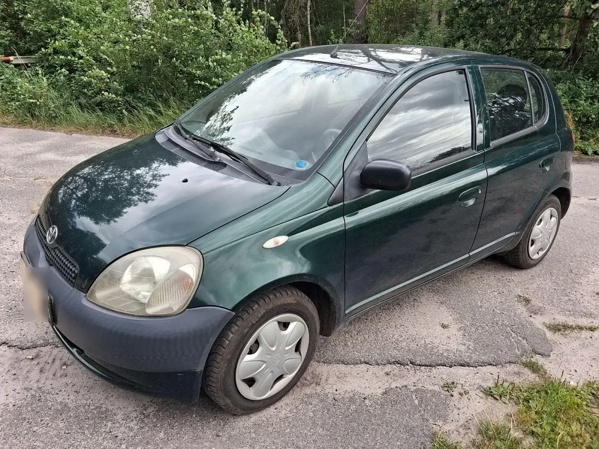 Gebraucht Toyota Yaris Terra 68 PS (50 kW) 2001 Grün Kleinwagen