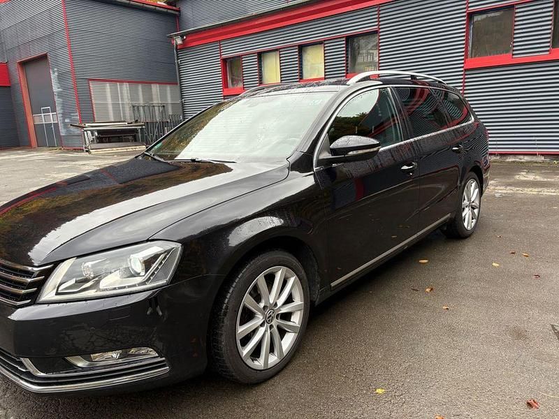 Gebraucht VW Passat Highline 211 PS (155 kW) 2012 Schwarz Kombi
